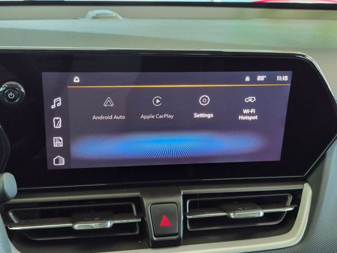 Used 2025 Chevrolet TrailBlazer LS w/ LS Convenience Package FWD image 18