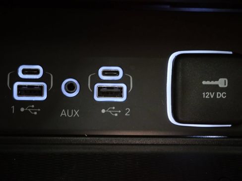 Used 2024 Jeep Grand Cherokee Summit w/ Luxury Tech Group V AWD/4WD image 24