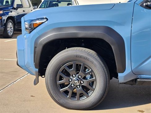 New 2025 Toyota 4Runner SR5 image 5