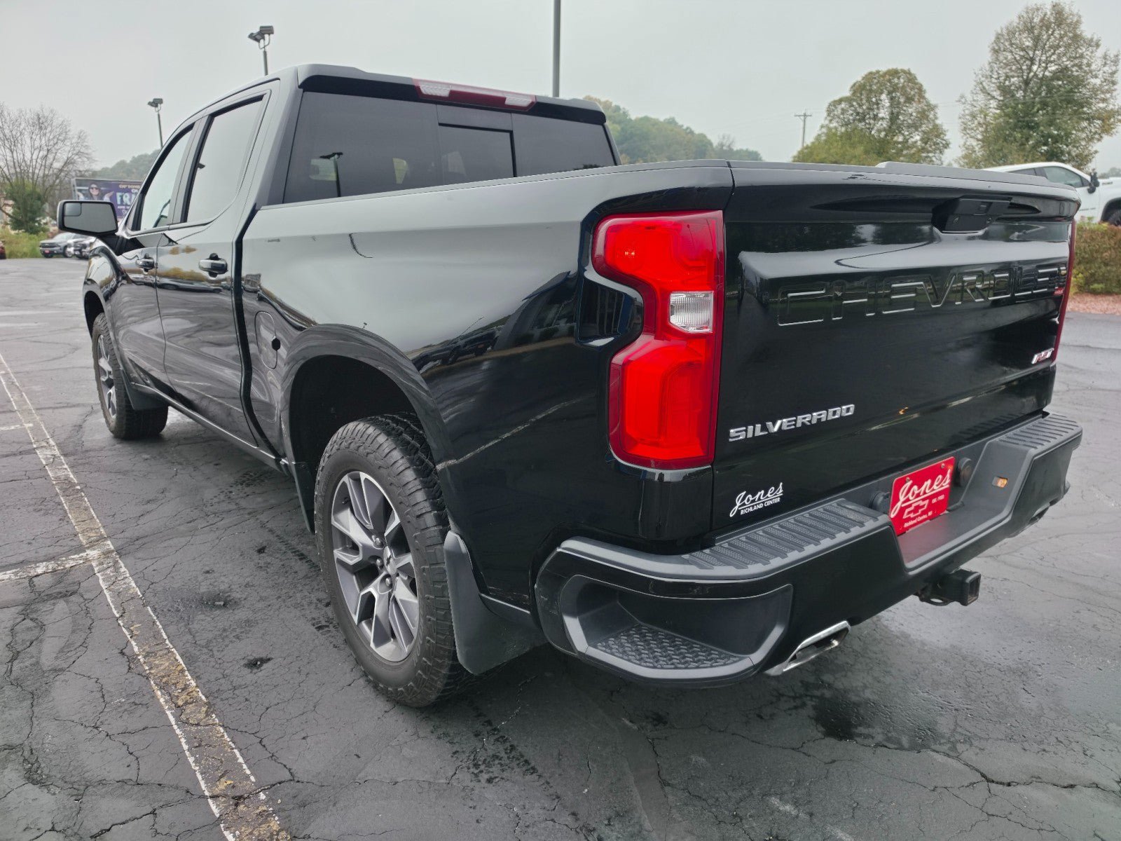 Used 2020 Chevrolet Silverado 1500 RST AWD/4WD image 3