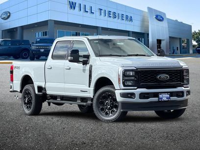 New 2026 Ford F350 Lariat w/ Black Appearance Package