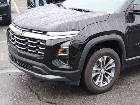Used 2025 Chevrolet Equinox LT w/ Convenience Package II FWD image 6