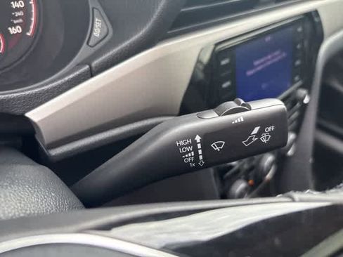 Used 2022 Volkswagen Passat 2.0T SE image 14