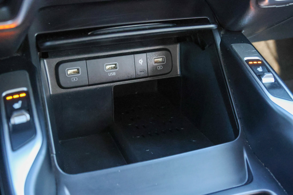 Used 2023 Kia Sorento EX FWD image 24