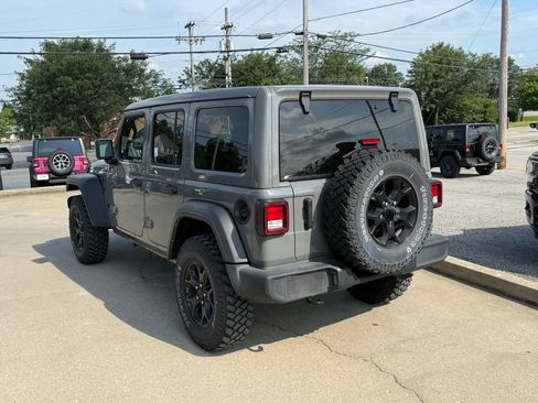 Used 2022 Jeep Wrangler Unlimited Sport AWD/4WD image 8