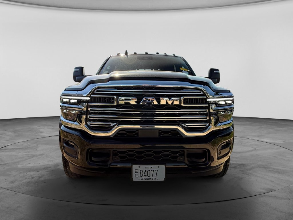 Used 2026 RAM 5500 4x4 Crew Cab w/ Laramie Trim Package image 3