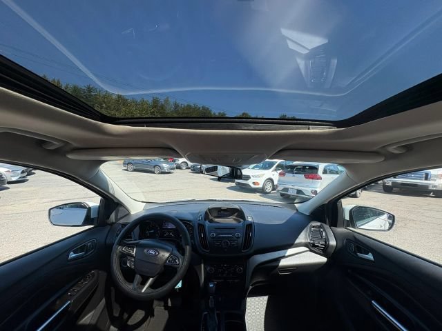 Used 2017 Ford Escape SE FWD image 13