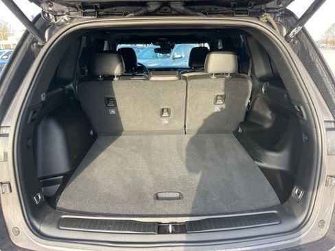 Used 2024 Jeep Grand Cherokee Altitude image 6