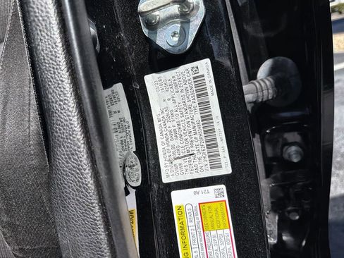 Certified 2023 Honda Civic LX image 29