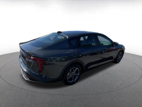 Used 2025 Kia K4 LXS image 15