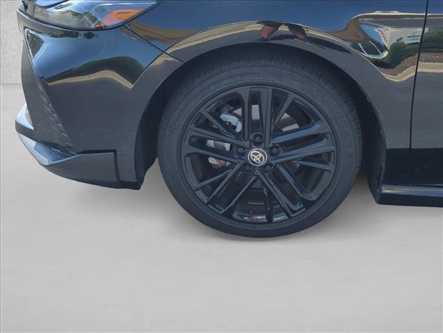 Certified 2025 Toyota Camry SE FWD image 29