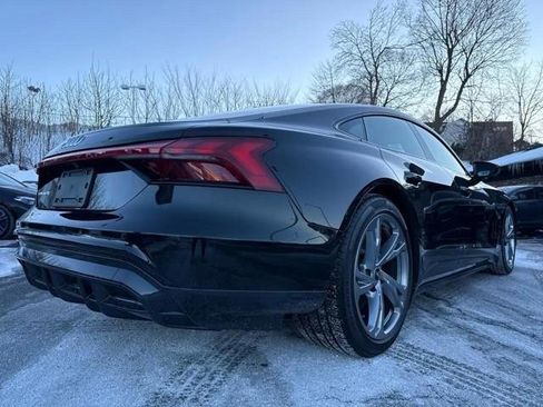 Used 2023 Audi e-tron GT Premium Plus image 13