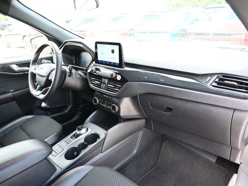 Used 2025 Ford Escape ST-Line FWD image 34