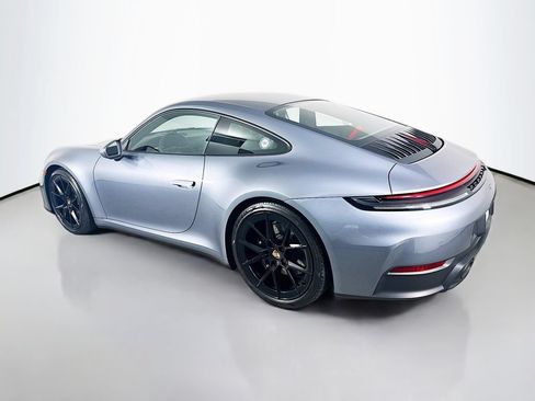 Certified 2025 Porsche 911 Carrera T RWD image 3