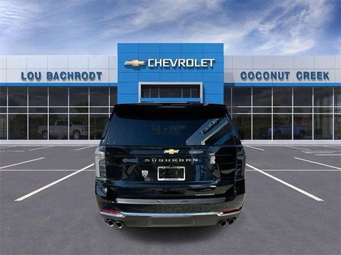New 2026 Chevrolet Suburban Premier image 7