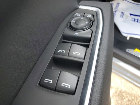 New 2025 GMC Sierra 1500 Elevation image 21