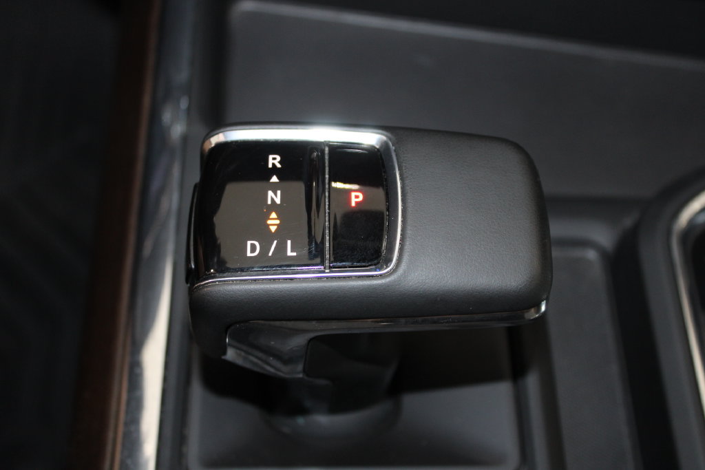 Used 2024 Chevrolet Silverado 1500 High Country w/ Technology Package AWD/4WD image 47