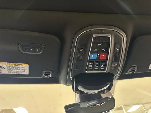 Used 2023 Jeep Wagoneer Series II AWD/4WD image 35