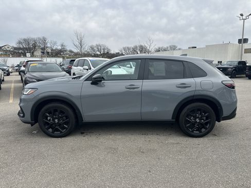 Certified 2025 Honda HR-V Sport image 6