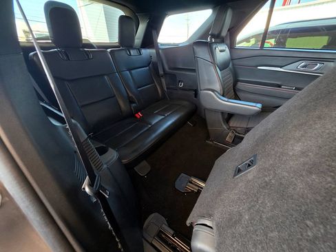 Used 2025 Ford Explorer ST-Line AWD/4WD image 76