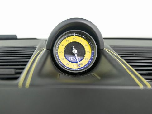 Certified 2023 Porsche 911 Targa 4 GTS AWD/4WD image 24