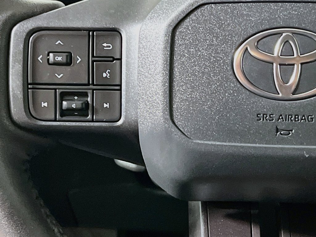 Used 2026 Toyota RAV4 XLE Premium FWD image 18