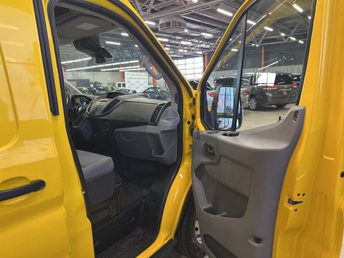 Used 2019 Ford Transit 250 148 High Roof Extended image 7
