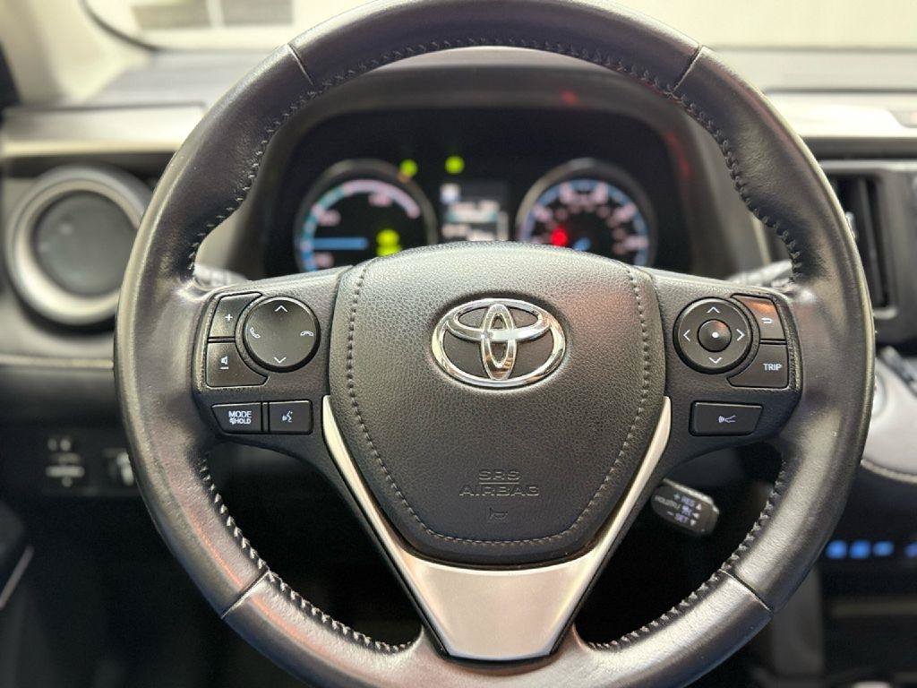 Used 2017 Toyota RAV4 Limited AWD/4WD image 13