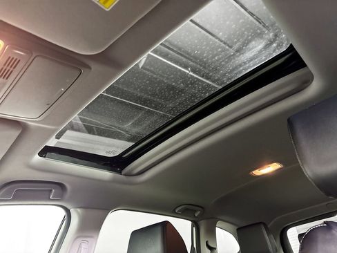 Certified 2018 Honda CR-V Touring image 20