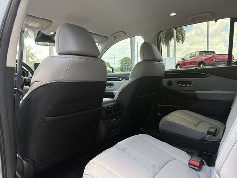 Used 2023 Honda Pilot EX-L image 21