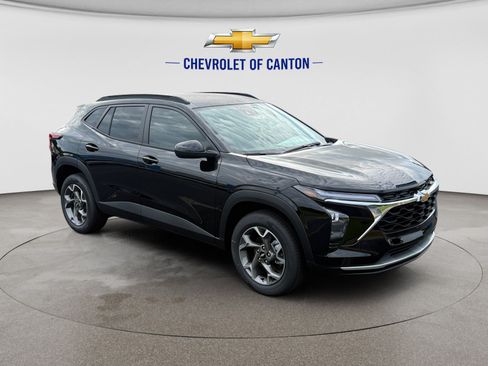 New 2026 Chevrolet Trax LT FWD image 3