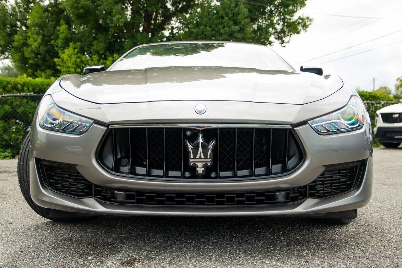 Used 2020 Maserati Ghibli RWD image 2
