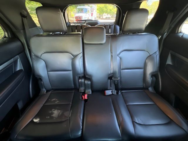 Used 2019 Ford Explorer XLT w/ Equipment Group 202A FWD image 25