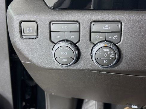 New 2026 GMC Sierra 1500 Elevation AWD/4WD image 10