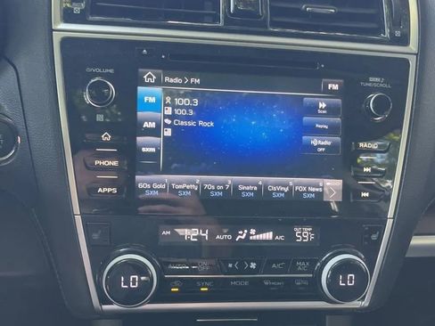 Used 2018 Subaru Outback 2.5i Limited AWD/4WD image 26