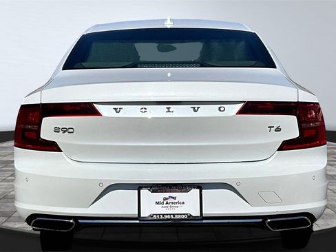 Used 2018 Volvo S90 T6 Inscription w/ Convenience Package image 4