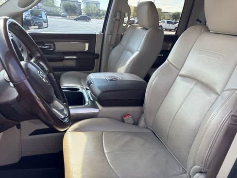 Used 2018 RAM 1500 Laramie RWD image 11