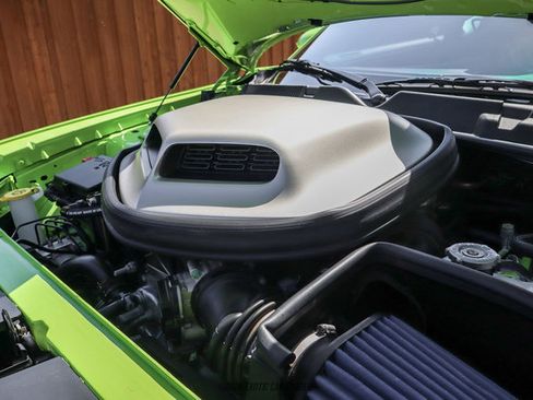 Used 2023 Dodge Challenger R/T Scat Pack RWD image 17