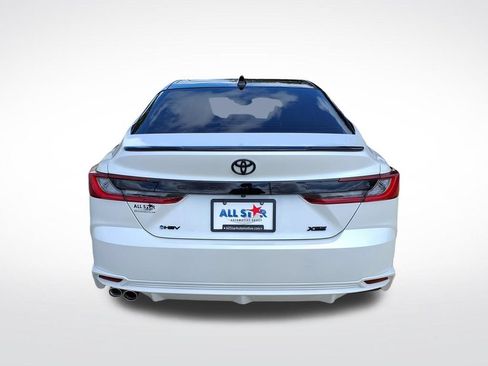 Used 2025 Toyota Camry XSE FWD image 8
