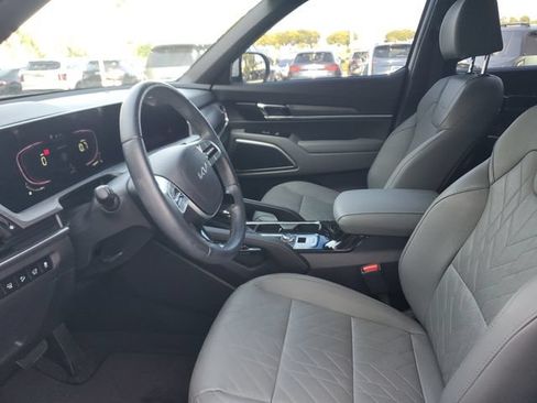 Certified 2024 Kia Telluride EX X-Line AWD/4WD image 17