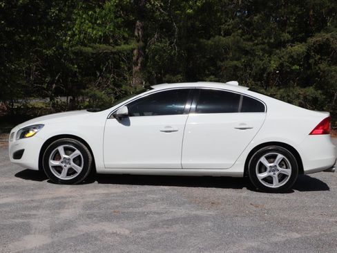 Used 2013 Volvo S60 T5 FWD image 30