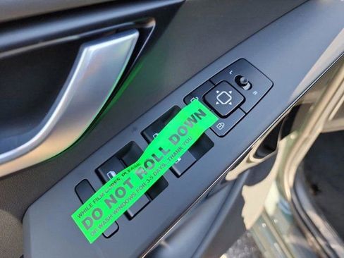 Used 2025 Kia Niro Wind w/ Wind Preserve Package image 24