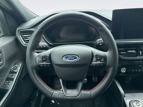 Used 2023 Ford Escape ST-Line w/ Tech Pack #1 AWD/4WD image 12