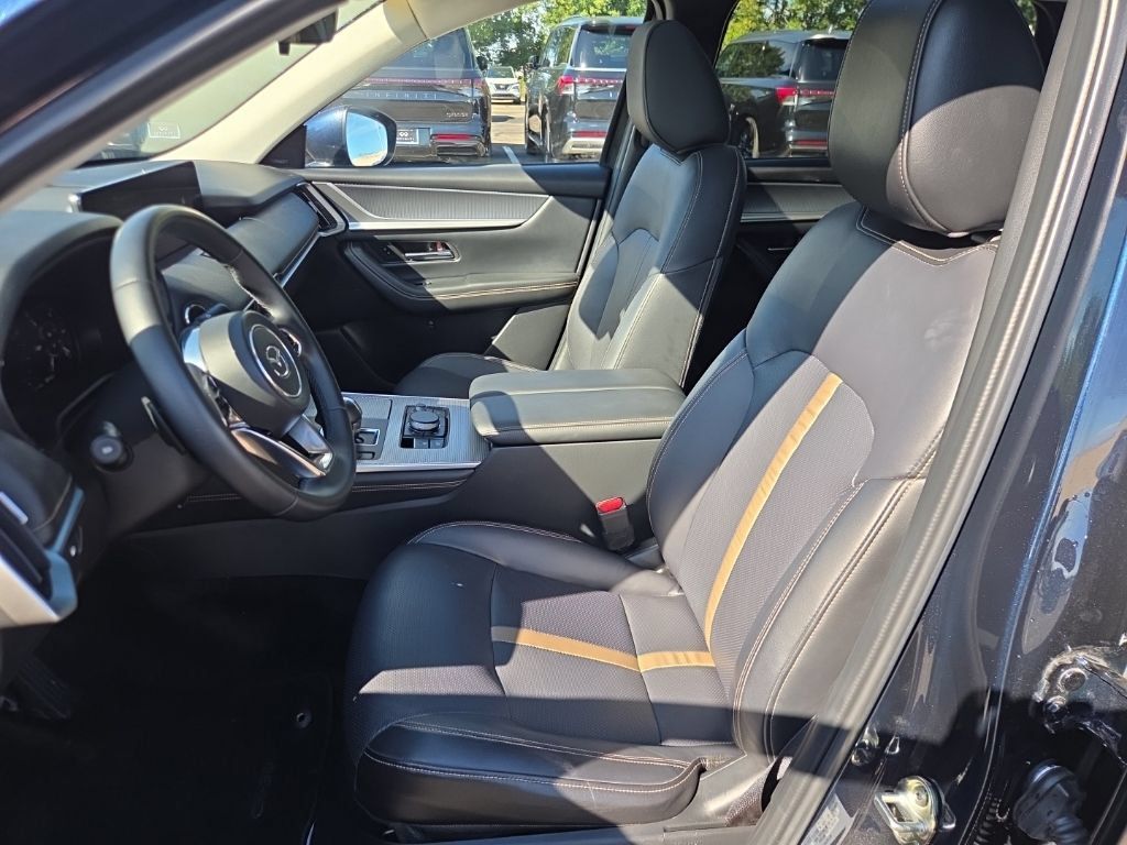 Used 2025 MAZDA CX-90 Plug-In Hybrid w/ Preferred AWD/4WD image 30