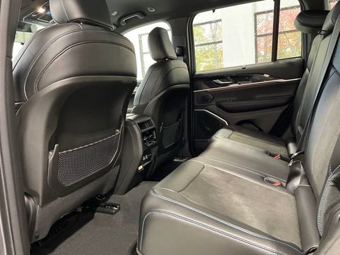New 2024 Jeep Grand Cherokee Trailhawk w/ Advanced Protech Group II AWD/4WD image 17