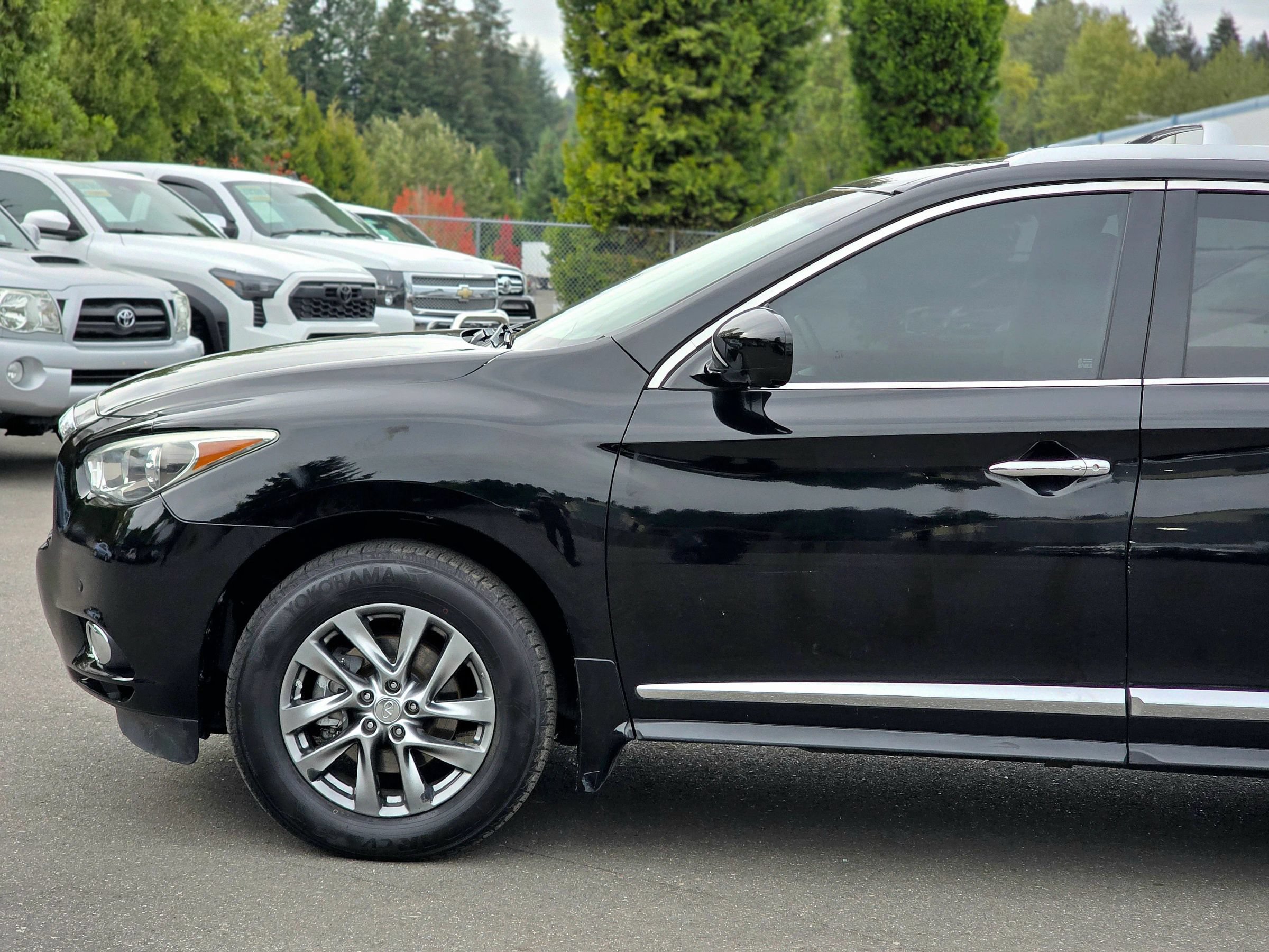 Used 2015 INFINITI QX60 Luxe w/ Premium Plus Package AWD/4WD image 5