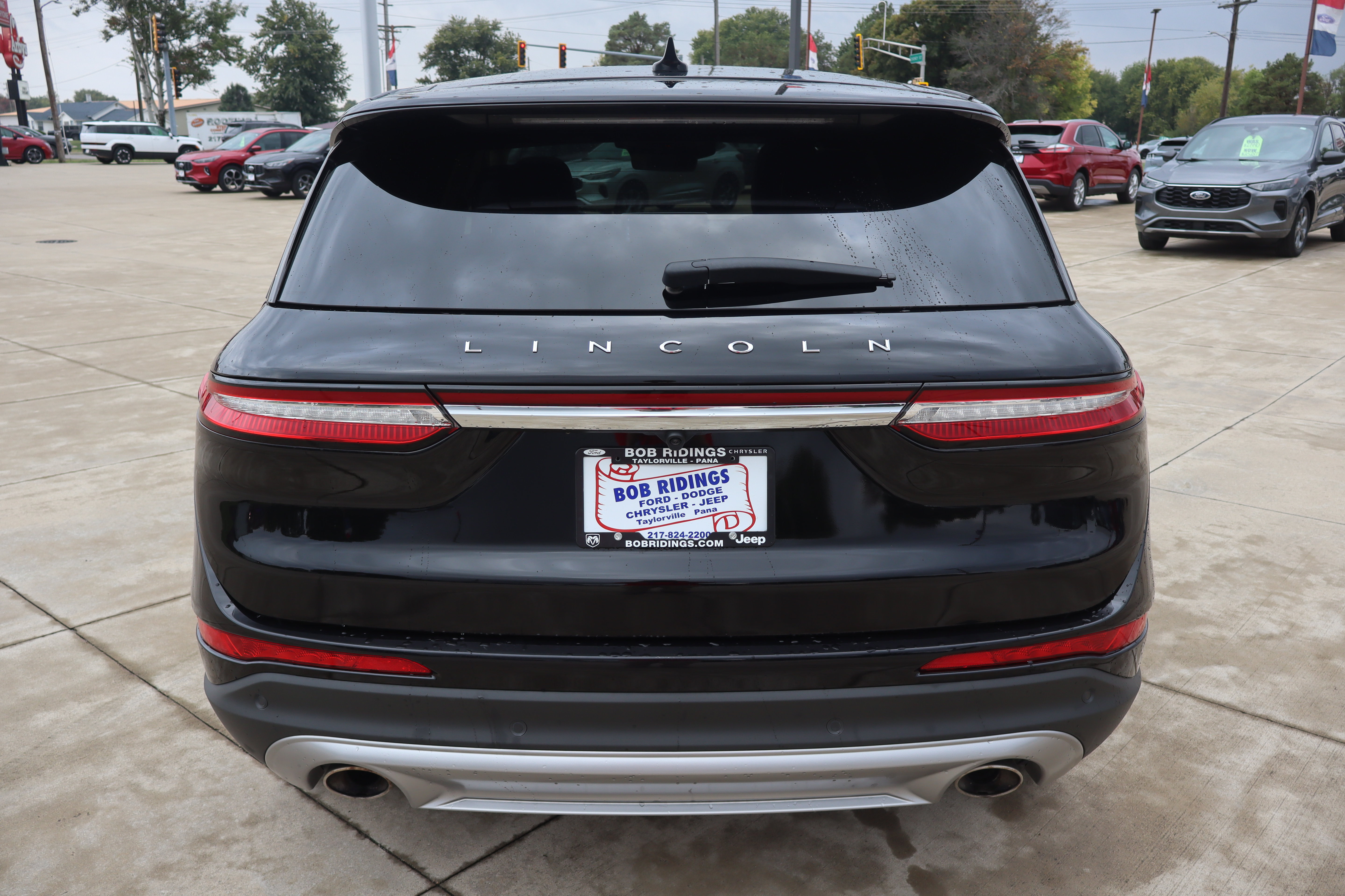 Used 2024 Lincoln Corsair AWD w/ Equipment Group 101A image 6