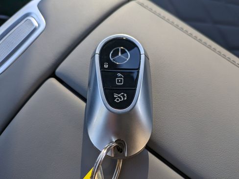 Used 2024 Mercedes-Benz S 580 4MATIC Sedan image 29