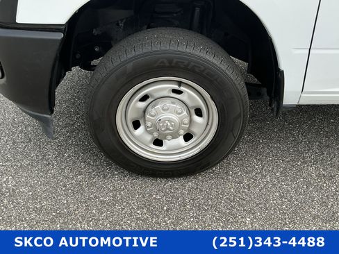 Used 2022 RAM 2500 Tradesman RWD image 9