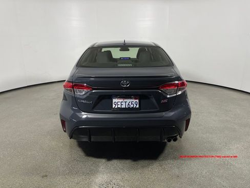Used 2023 Toyota Corolla SE w/ SE Premium Package image 4